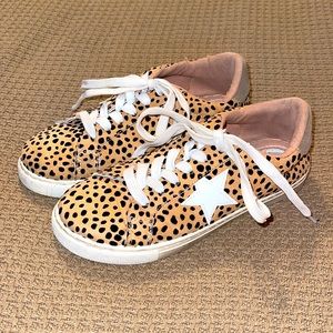 Leopard & Star Sneakers Sz 7